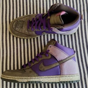 Nike Dunk High Earthquake Varsity Purple
Size
9.5